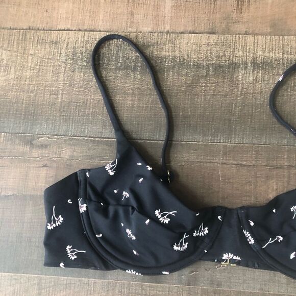 Thrills Nightshade Underwire Bikini Top - Picture 5 of 7